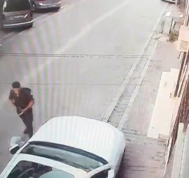 Esenyurtta hayalet ekran hırsızını bekçi yakaladı