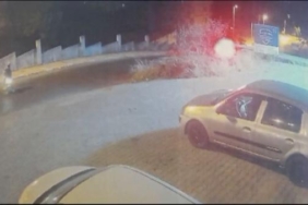 Esenyurt'ta motosikletli şüpheliler dükkanlara ateş edip kaçtı 28 Esenyurtta motosikletli şüpheliler dükkanlara ateş edip kaçtı