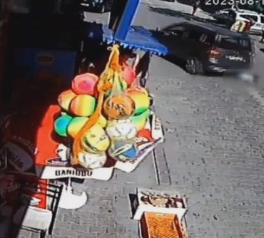 Esenyurtta otomobilin çarptığı Aslı hayatını kaybetti