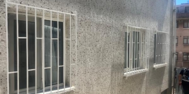 Eşi tarafından defalarca bıçaklanan youtuber yoğun bakıma alındı 11 Eşi tarafından defalarca bıçaklanan youtuber yoğun bakıma alındı