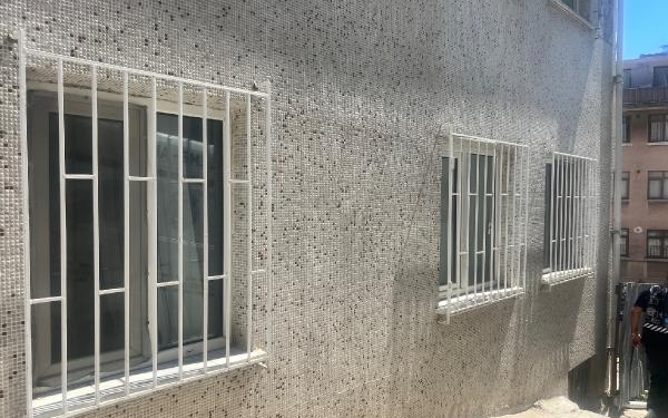 Eşi tarafından defalarca bıçaklanan youtuber yoğun bakıma alındı