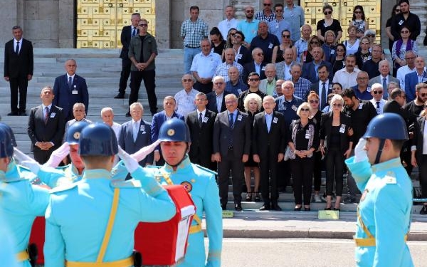 Eski milletvekili Pürdeloğlu için Meclis'te tören