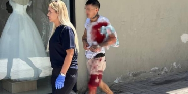 Eski sevgiliyle tamircinin kıskançlık kavgası: 2 yaralı 12 Eski sevgiliyle tamircinin kıskançlık kavgası 2 yaralı