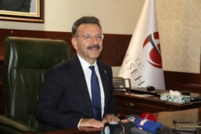 Eskişehir’e atanan Vali Hüseyin Aksoy, göreve başladı 9 Eskişehire atanan Vali Hüseyin Aksoy göreve başladı