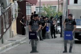 Eyüpsultan'da bir vakfa ait yurt mahkeme kararıyla tahliye edildi 29 Eyüpsultanda bir vakfa ait yurt mahkeme kararıyla tahliye edildi