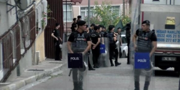 Eyüpsultan'da bir vakfa ait yurt mahkeme kararıyla tahliye edildi 31 Eyüpsultanda bir vakfa ait yurt mahkeme kararıyla tahliye edildi