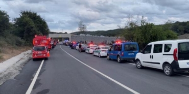 Eyüpsultan'da otobüs devrildi çok sayıda yaralı var-1 33 Eyüpsultanda otobüs devrildi çok sayıda yaralı var-1