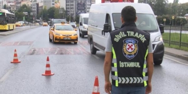 Fatihte taksicilere taksimetre ve emniyet kemeri denetimi