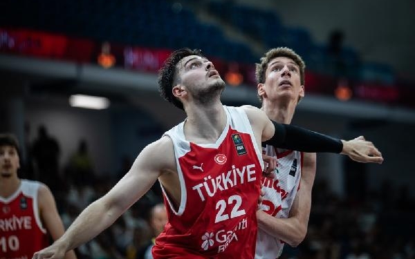 Fenerbahçe Beko Yiğit Hamza Mestoğlunu kadrosuna kattı