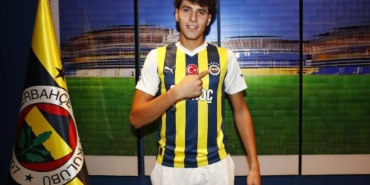 Fenerbahçe Omar Fayedi 4 yıllığına kadrosuna kattı
