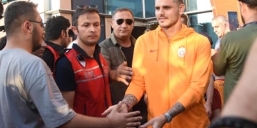 Galatasaray kafilesine Kayseri’de coşkulu karşılama 16 Galatasaray kafilesine Kayseride coşkulu karşılama