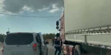 Gaziantep'te, TIR'da 41 kilo skunk ele geçirildi 36 Gaziantepte TIRda 41 kilo skunk ele geçirildi