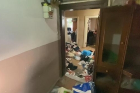 Gaziosmanpaşada evden 5 ton çöp çıktı