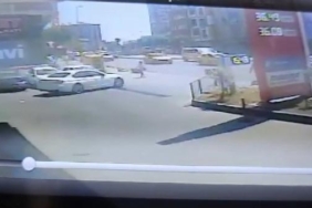 Gaziosmanpaşa'da tekstil firması sahibine silahlı saldırı kamerada 24 Gaziosmanpaşada tekstil firması sahibine silahlı saldırı kamerada