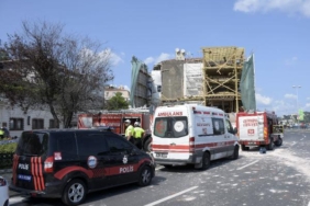 Geniş haber // Kuruçeşme'de restorasyon çalışmalarında 4 katlı bina çöktü: 1 ölü, 1 yaralı 1 Geniş haber Kuruçeşmede restorasyon çalışmalarında 4 katlı bina çöktü 1 ölü 1 yaralı