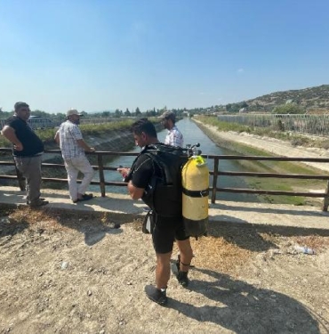 Girdiği sulama kanalında boğuldu