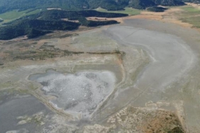 Göçmen kuşların uğrak noktası Uzunhızırlı Göleti kurudu