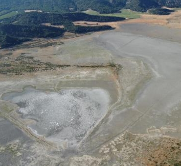 Göçmen kuşların uğrak noktası Uzunhızırlı Göleti kurudu