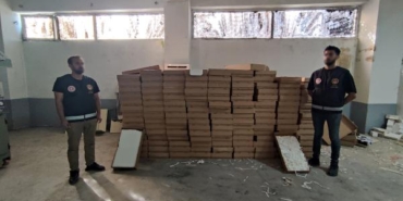 Gümrük muhafazadan, İstanbul'da kaçak sigara operasyonu 29 Gümrük muhafazadan İstanbulda kaçak sigara operasyonu