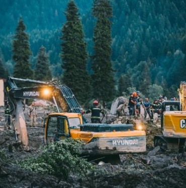 Gürcistan’da toprak kaymasında can kaybı 17’ye yükseldi 9 Gürcistanda toprak kaymasında can kaybı 17ye yükseldi