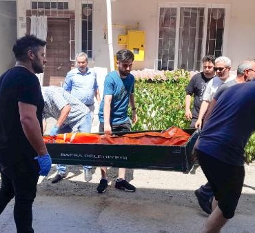 Haber alınamıyordu evinde ölü bulundu