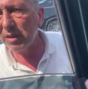 Hasta taşırken trafikte önü kesilen ambulansın şoförü konuştu