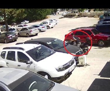 Hastane otoparkından motosiklet hırsızlığı kamerada 2 Hastane otoparkından motosiklet hırsızlığı kamerada