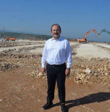 Hatayspor için yapımına başlanan sahalarda hummalı çalışma devam ediyor 3 Hatayspor için yapımına başlanan sahalarda hummalı çalışma devam ediyor