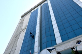 Hayatı bir ipin ucunda; günde en az 2 bin lira kazanıyor 30 Hayatı bir ipin ucunda günde en az 2 bin lira kazanıyor