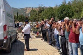 İslahiyede deprem sonrası ulaşılamayan Yunus Emrenin Adanada defnedildiği ortaya çıktı 2- Yeniden