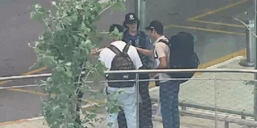 İstanbul Havalimanında bulunan mescitte yaşanan hırsızlık olayı kameraya yansıdı