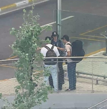 İstanbul Havalimanında bulunan mescitte yaşanan hırsızlık olayı kameraya yansıdı