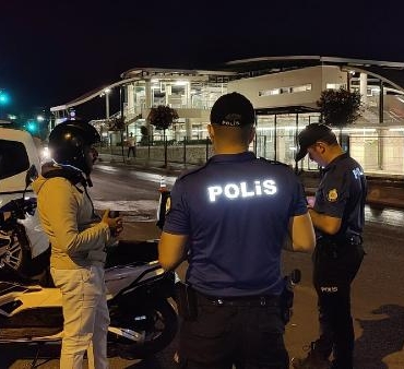 İstanbulda motosiklet sürücülerine denetim