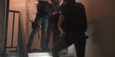 İstanbul'da PYD/YPG operasyonu: 7 gözaltı 10 İstanbulda PYDYPG operasyonu 7 gözaltı