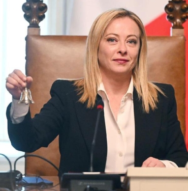 İtalya Başbakanı, restoran ücretini ödemeden kaçan İtalyan turistlerin hesabını ödedi 8 İtalya Başbakanı restoran ücretini ödemeden kaçan İtalyan turistlerin hesabını ödedi