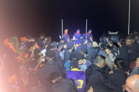 İzmirde 208 kaçak göçmen kurtarıldı 184 göçmen yakalandı