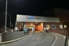 İzmirde annesine satırla saldıran şüpheli tutuklandı