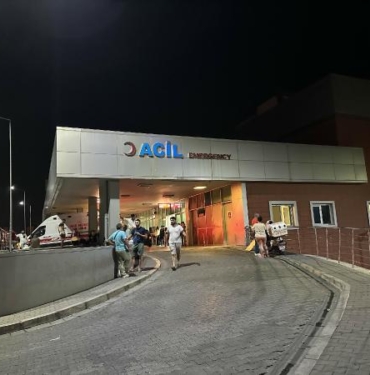 İzmirde annesine satırla saldıran şüpheli tutuklandı