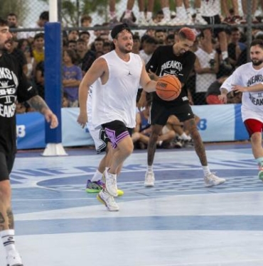 İzmir’de basketbolseverler smaç gösterisinde buluştu 4 İzmirde basketbolseverler smaç gösterisinde buluştu