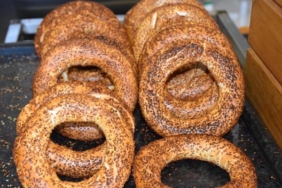 İzmirde gevrek fiyatı 10 TLye çıktı