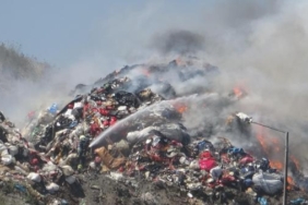 İzmit'te çöp döküm sahasında yangın 7 İzmitte çöp döküm sahasında yangın