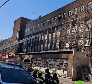 Johannesburgdaki yangında ölü sayısı 73e yükseldi