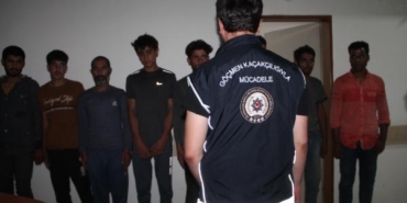 Kaçak göçmenleri taşıyan TIR şoförü tutuklandı