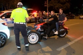 Kadıköydeki denetimlerde 144 sürücü 271 bin 27 TL ceza yedi