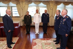 Kara Kuvvetleri Komutanlığı'nda devir-teslim (2) 11 Kara Kuvvetleri Komutanlığında devir-teslim 2