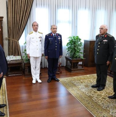 Kara Kuvvetleri Komutanlığında devir-teslim