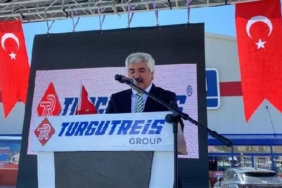 Kars'taki 8 kişinin öldüğü otobüs kazasında, firma yolcu taşımacılığından çekildi 7 Karstaki 8 kişinin öldüğü otobüs kazasında firma yolcu taşımacılığından çekildi