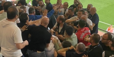 Kasımpaşa-MKE Ankaragücü maçının ardından protokol tribünü karıştı 29 Kasımpaşa-MKE Ankaragücü maçının ardından protokol tribünü karıştı
