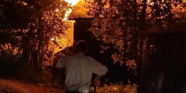 Kastamonu'da köyde çıkan yangında 7 ev küle döndü 40 Kastamonuda köyde çıkan yangında 7 ev küle döndü
