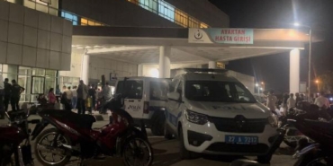 Kavgayı ayırırken öldürüldü yakınları hastanede olay çıkarınca acil serviste hizmet durdu